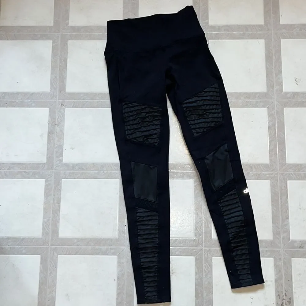 WOMEN’S MEDIUM ALO YOGA HIGH WAIST MOTO LEGGINGS